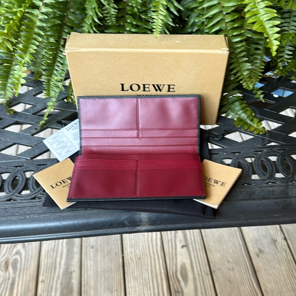LOEWE GOATSKIN WALLET - Picture 1 of 5